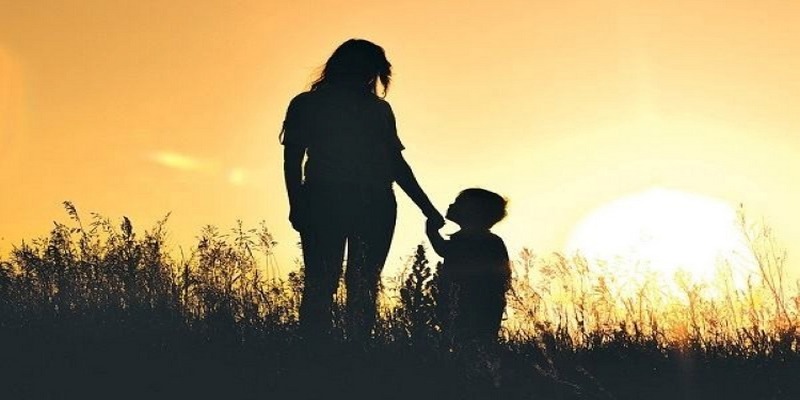 Nói chuyện với mẹ đã chết tại công ty chốt 22 - 99 để làm giàu